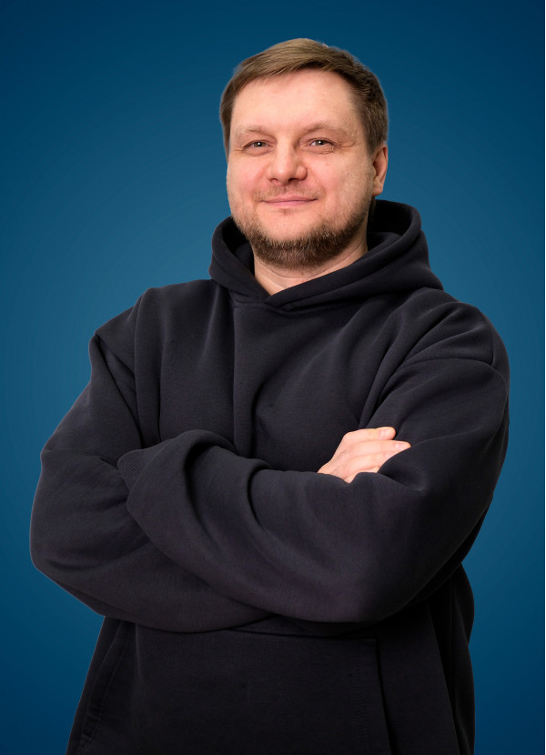 фото сотрудника